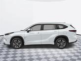 Thumbnail of 2025 Pearl Toyota Highlander