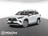 Photo of 2026 Pearl Toyota Highlander