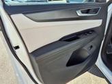 Thumbnail of 2024 Opal White Pearl Effect Volkswagen Atlas Cross Sport