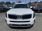 Thumbnail of 2022 Glacial White Pearl Kia Telluride