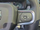 Thumbnail of 2022 Onyx Black Metallic Volvo XC40