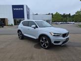 Thumbnail of 2020 Glacier Silver Metallic Volvo XC40