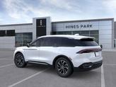 Thumbnail of 2025 White Platinum Metallic Tri-Coat Lincoln Nautilus