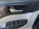 Thumbnail of 2015 Nautical Blue Metallic Toyota Highlander