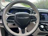 Thumbnail of 2019 Bright White Clearcoat Chrysler Pacifica