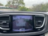 Thumbnail of 2019 Bright White Clearcoat Chrysler Pacifica
