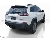 Thumbnail of 2022 Bright White Clearcoat Jeep Cherokee