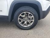 Thumbnail of 2022 Bright White Clearcoat Jeep Cherokee