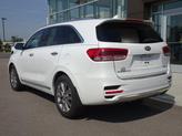 Thumbnail of 2018 Snow White Pearl Kia Sorento