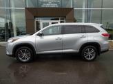 Thumbnail of 2019 Celestial Silver Metallic Toyota Highlander