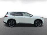 Thumbnail of 2024 Everest White Pearl Nissan Rogue