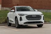 Photo of 2025 GLACIER WHITE Audi Q5