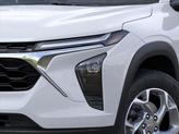 Thumbnail of 2025 Summit White Chevrolet Trax