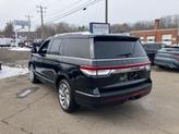 Thumbnail of 2022 Black Metallic Lincoln Navigator