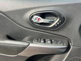 Thumbnail of 2022 Bright White Clearcoat Jeep Cherokee