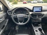 Thumbnail of 2022 Oxford White Ford Escape