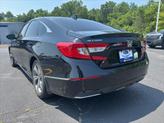 Thumbnail of 2018 Crystal Black Pearl Honda Accord