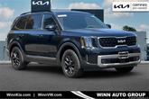 Photo of 2023 Ebony Black Kia Telluride