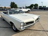 Thumbnail of 1966 White Pontiac GTO