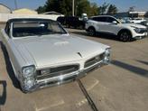 Thumbnail of 1966 White Pontiac GTO