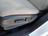 Thumbnail of 2016 White Diamond Pearl Honda CR-V