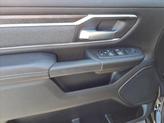 Thumbnail of 2022 Diamond Black Crystal Pearlcoat RAM 1500