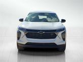 Thumbnail of 2025 Summit White Chevrolet Trax