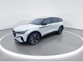 Thumbnail of 2025 White Platinum Clearcoat Metallic Lincoln Nautilus