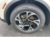 Thumbnail of 2025 White Platinum Clearcoat Metallic Lincoln Nautilus