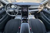 Thumbnail of 2023 Diamond Black Crystal Pearlcoat Jeep Grand Cherokee