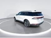 Thumbnail of 2025 Pristine White Metallic Tri-Coat Lincoln Aviator