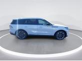 Thumbnail of 2025 Pristine White Metallic Tri-Coat Lincoln Aviator