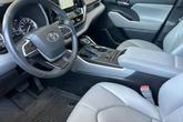 Thumbnail of 2022 Wind Chill Pearl Toyota Highlander