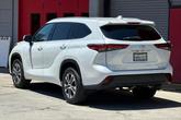 Thumbnail of 2022 Wind Chill Pearl Toyota Highlander