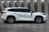 Thumbnail of 2022 Wind Chill Pearl Toyota Highlander