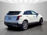 Thumbnail of 2024 Crystal White Tricoat Cadillac XT5