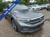 Photo of 2022 Platinum Gray Metallic Volkswagen Jetta