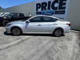 Thumbnail of 2023 Brilliant Silver Metallic Nissan Altima