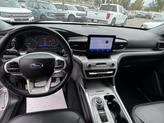 Thumbnail of 2023 Oxford White Ford Explorer