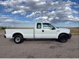 Thumbnail of 2004 Oxford White Clearcoat Ford F-250