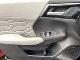 Thumbnail of 2025 Black Diamond/Alloy Silver Roof Mitsubishi Outlander