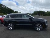 Thumbnail of 2025 Black Diamond/Alloy Silver Roof Mitsubishi Outlander
