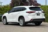Thumbnail of 2022 Wind Chill Pearl Toyota Highlander Hybrid