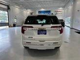 Thumbnail of 2022 White GMC Acadia