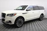 Thumbnail of 2024 Pristine White Metallic Tri-Coat Lincoln Navigator
