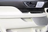 Thumbnail of 2024 Pristine White Metallic Tri-Coat Lincoln Navigator