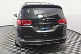 Thumbnail of 2017 Granite Crystal Metallic Clearcoat Chrysler Pacifica