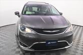 Thumbnail of 2017 Granite Crystal Metallic Clearcoat Chrysler Pacifica