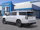 Thumbnail of 2025 Iridescent Pearl Tricoat Chevrolet Suburban