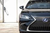Thumbnail of 2020 Obsidian Lexus ES 300h